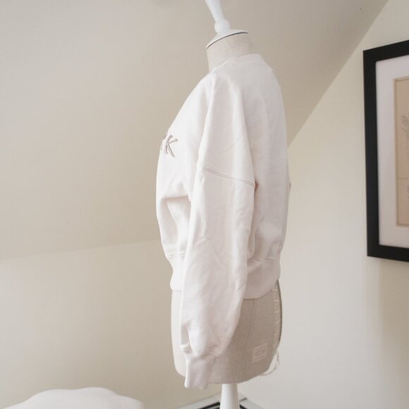 Abercrombie & Fitch Soft AF Embroidered Cream White New York Sweatshirt Size M - Picture 6 of 11